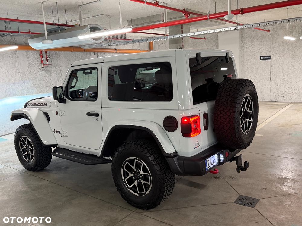 Jeep Wrangler - 12