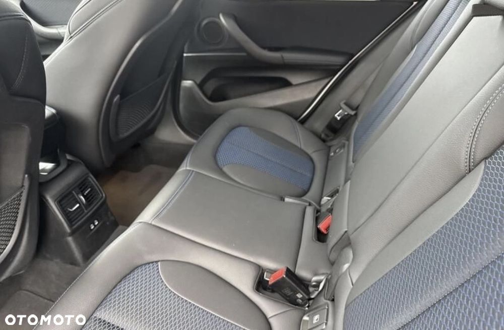 BMW X2 sDrive18i M Sport - 9