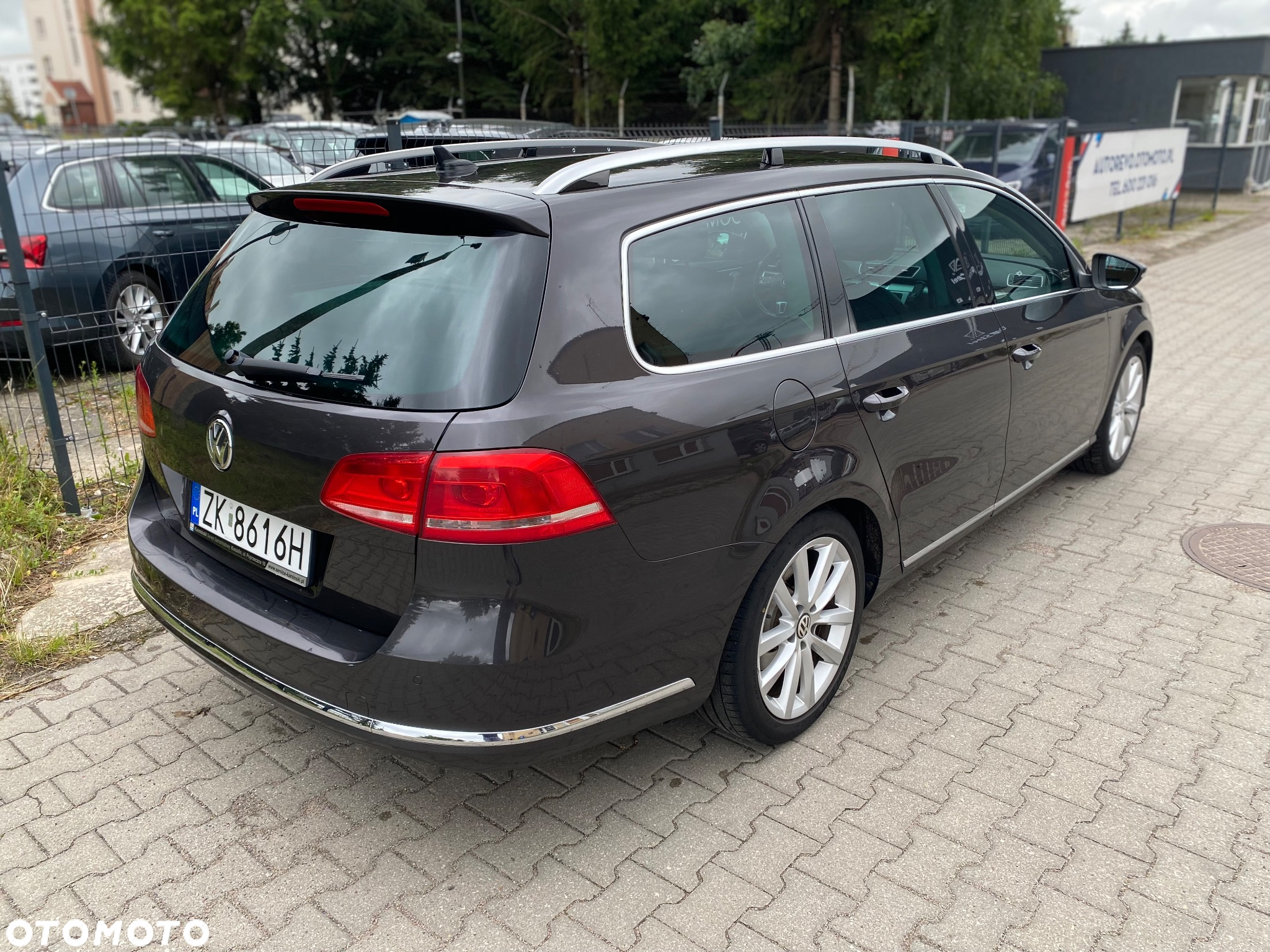 Volkswagen Passat Variant 1.8 TSI Highline - 4