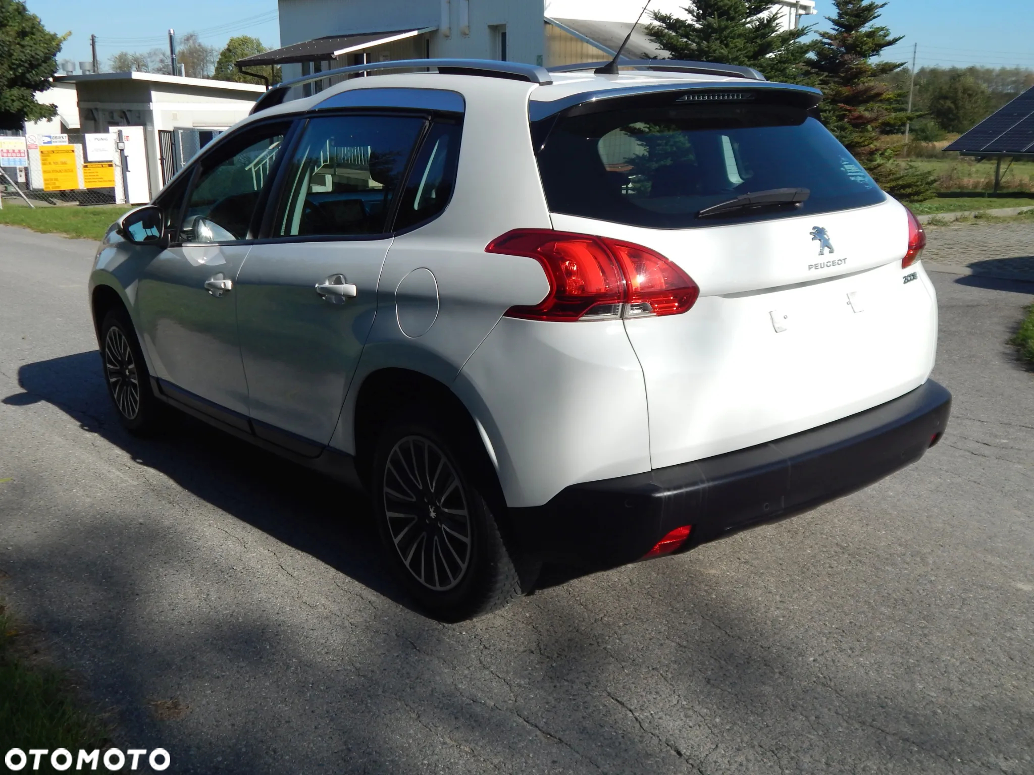 Peugeot 2008 1.2 Pure Tech Style - 11