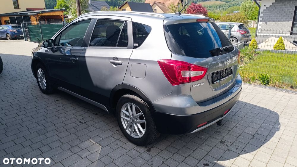 Suzuki SX4 - 4