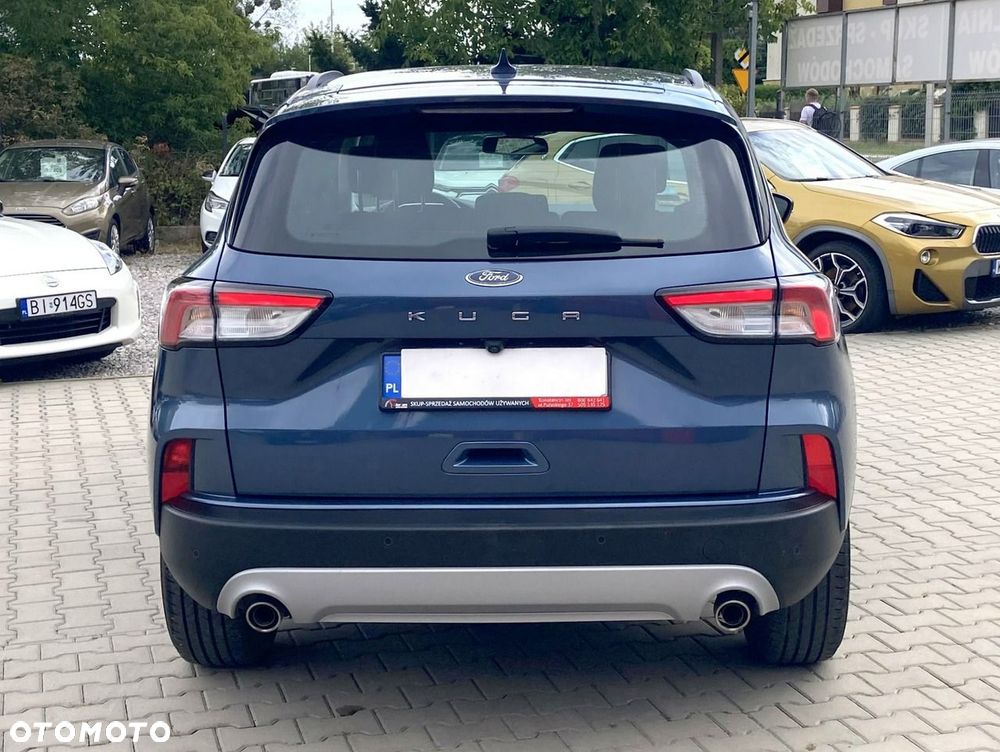 Ford Kuga 1.5 EcoBoost TITANIUM - 3