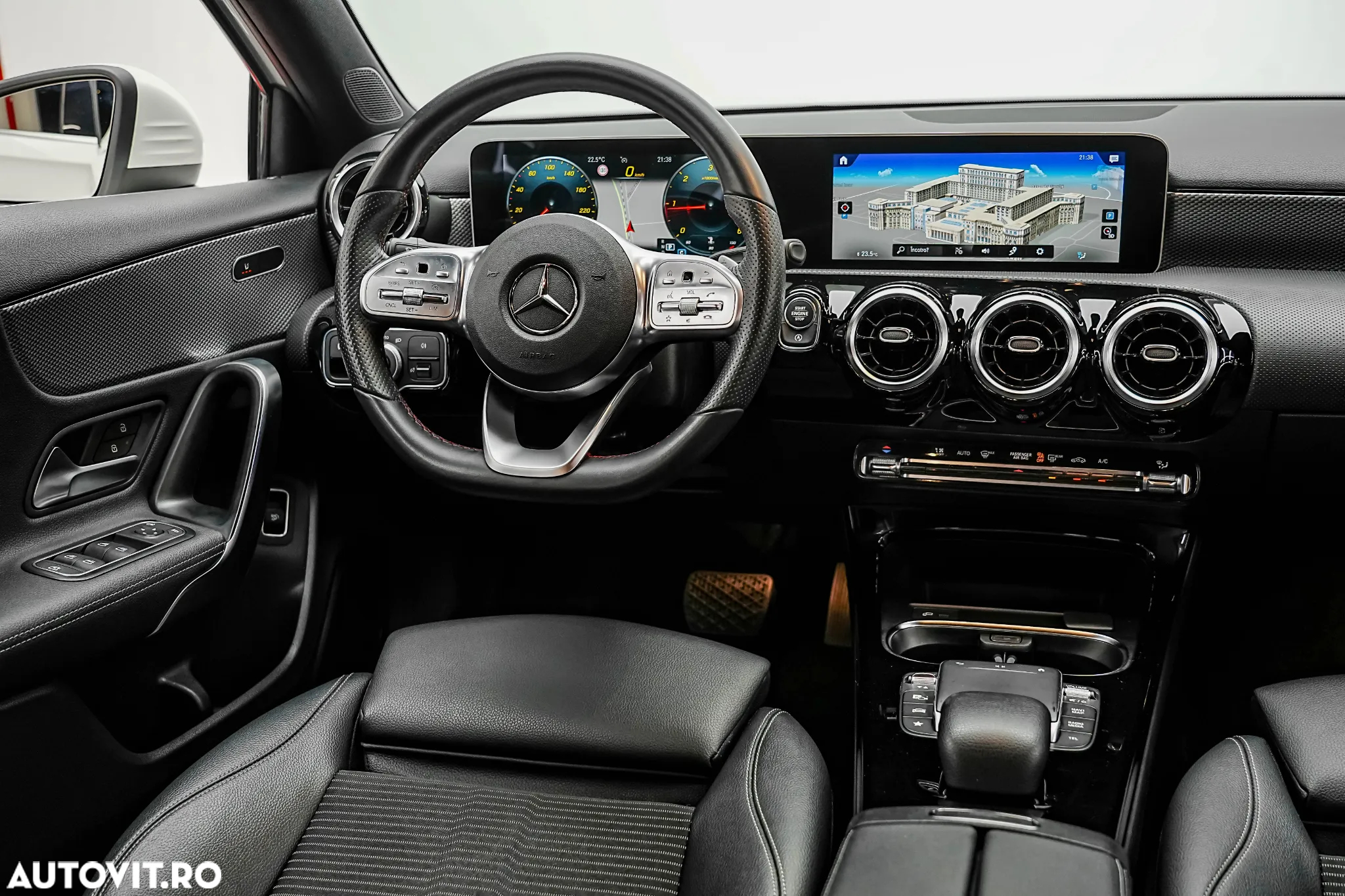 Mercedes-Benz A 180 d 7G-DCT AMG Line - 16