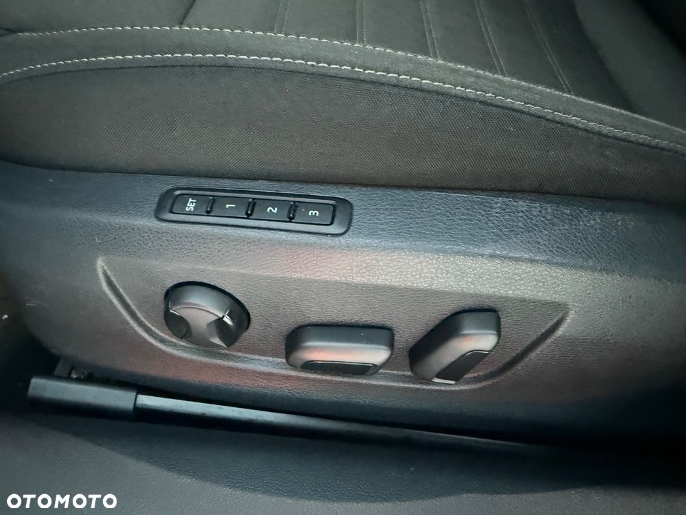 Skoda Superb 2.0 TDI SCR 4x4 Scout DSG - 37