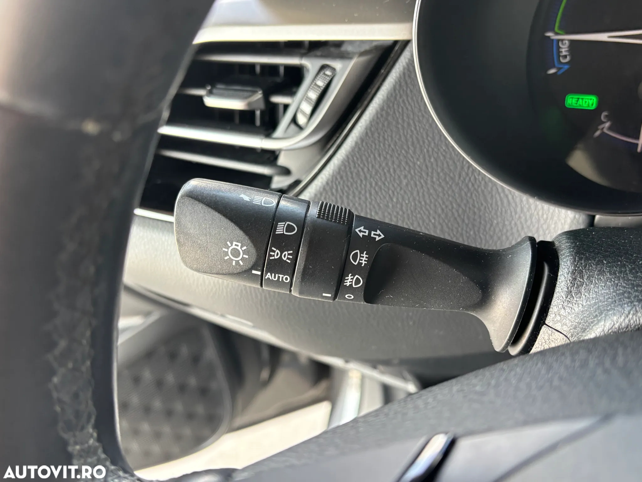 Toyota C-HR - 34