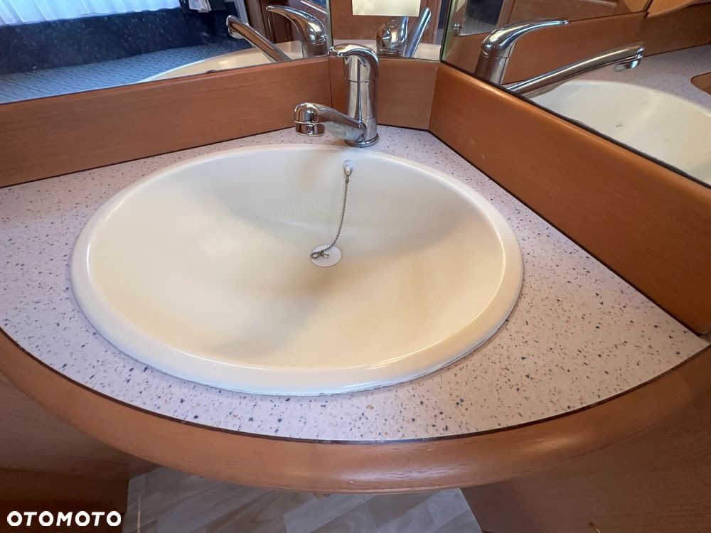 Hobby 650 KMFE z klimą , przedsionkiem Isabella i napędem. ! RATY ! - 37