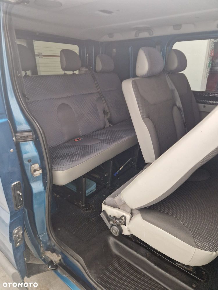 Renault Trafic - 12