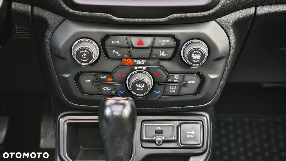 Jeep Renegade 1.3 GSE T4 Turbo Limited FWD S&S - 27