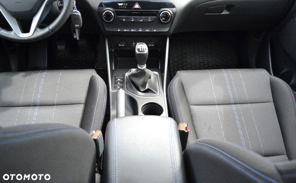 Hyundai Tucson blue 1.6 GDi 2WD Navi - 28