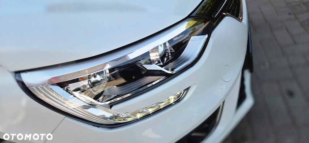 Renault Megane BLUE dCi 115 INTENS - 25
