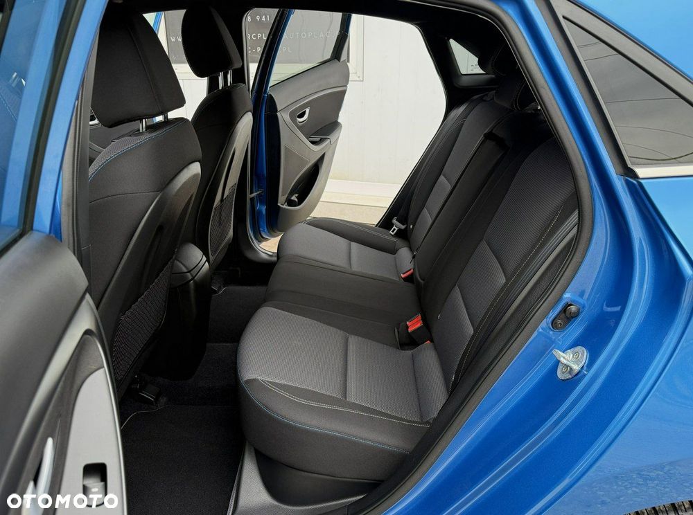 Hyundai i30 blue 1.4 Passion - 21