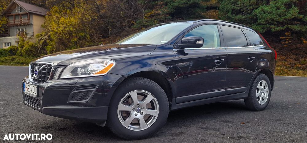 Volvo XC 60 D5 AWD Momentum - 3