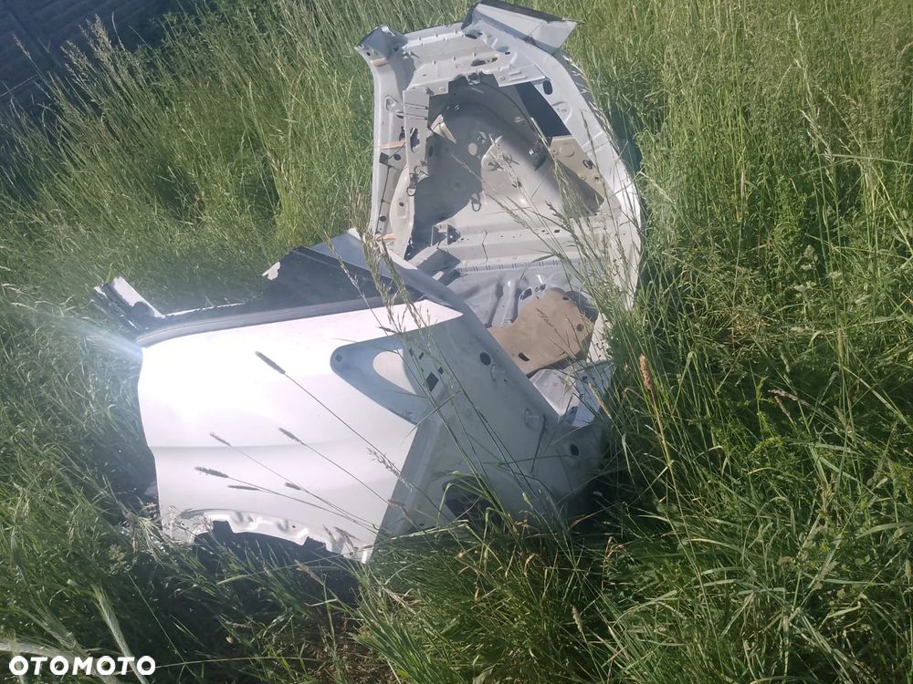 Peugeot 3008 ll tył ćwiartki