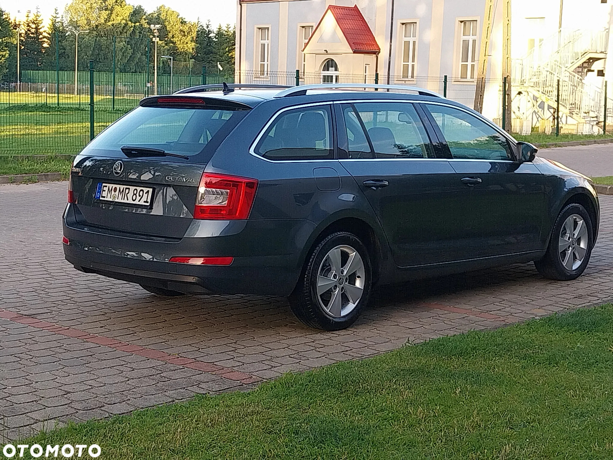 Skoda Octavia 2.0 TDI DSG Premium Edition - 7