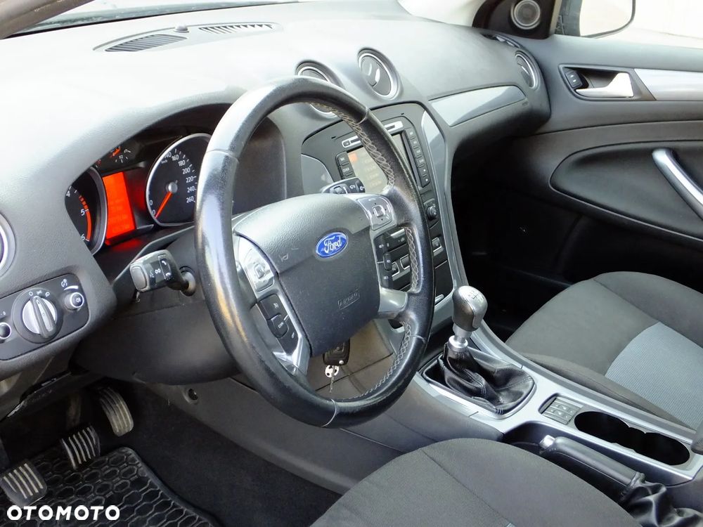 Ford Mondeo 1.6 TDCi ECOnetic Trend - 12