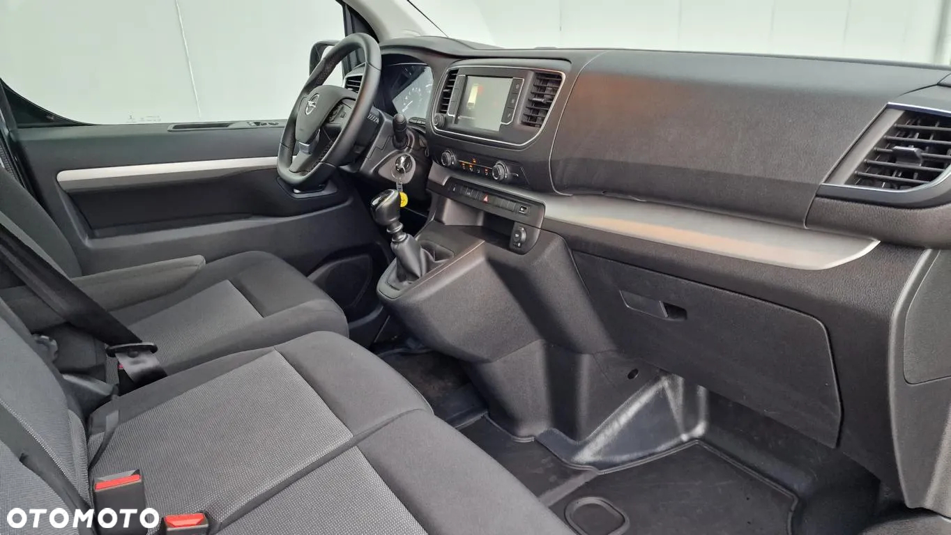 Opel Vivaro Extra Long - 25