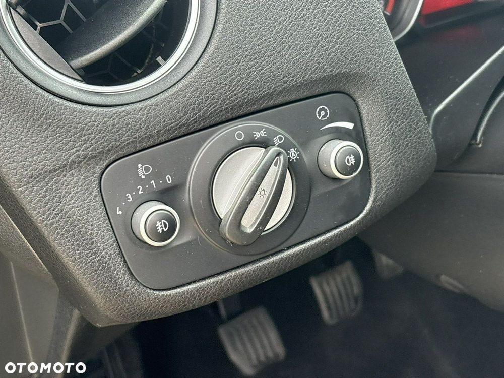 Ford Mondeo 1.6 Eco Boost Start-Stopp Ambiente - 19