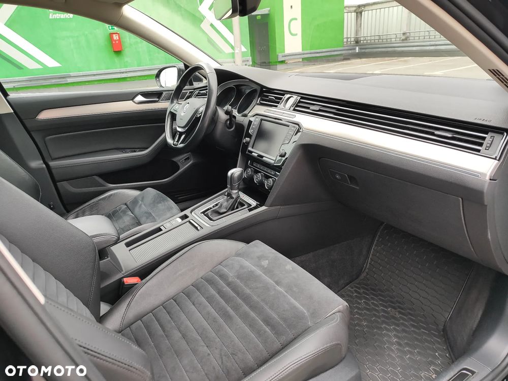 Volkswagen Passat Variant 2.0 TDI BMT 4Mot Highline DSG - 16