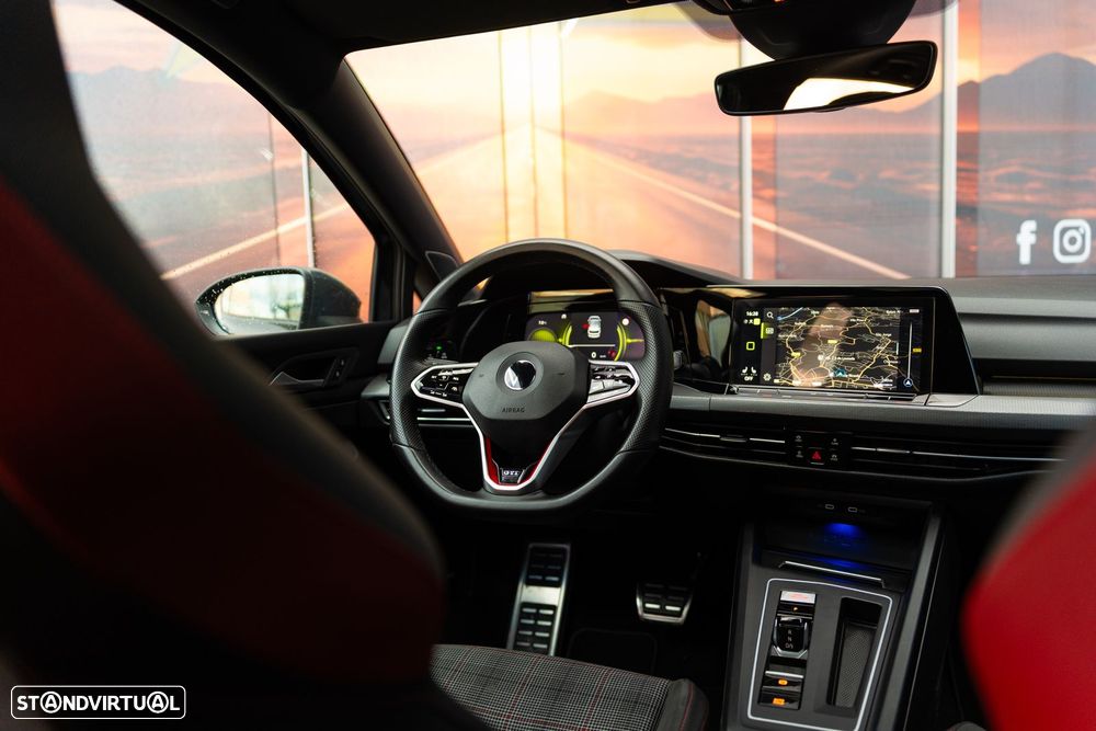 VW Golf 2.0 TSI GTI DSG - 24