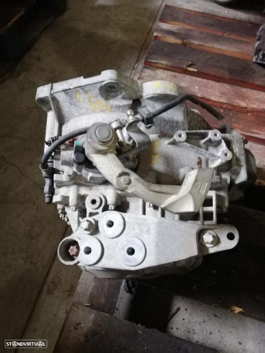 Caixa de 6 velocidades Opel M32 1.9 Cdti e 2.0 Cdti (várias) - Astra Insígnia Zafira Vectra - 2