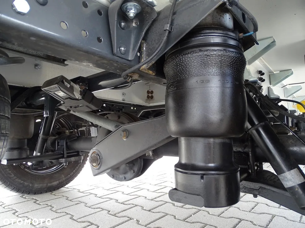 Iveco Daily 35S18 3.0 Chłodnia -30*C/+42*C 9 EuroPalet 4.42m JEGGER JAK NOWY!! Salon PL!! HWASUNG THERMO - 14