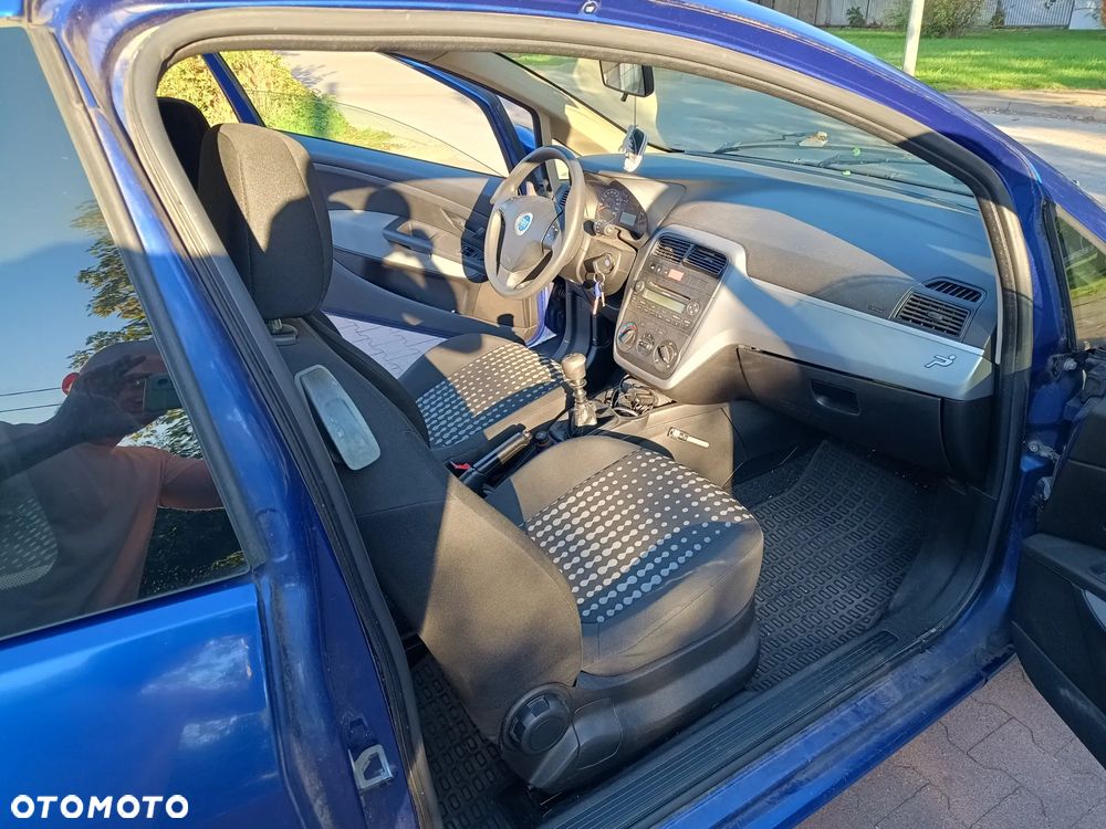 Fiat Grande Punto - 14