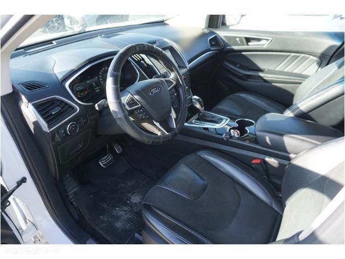 Ford Edge - 15