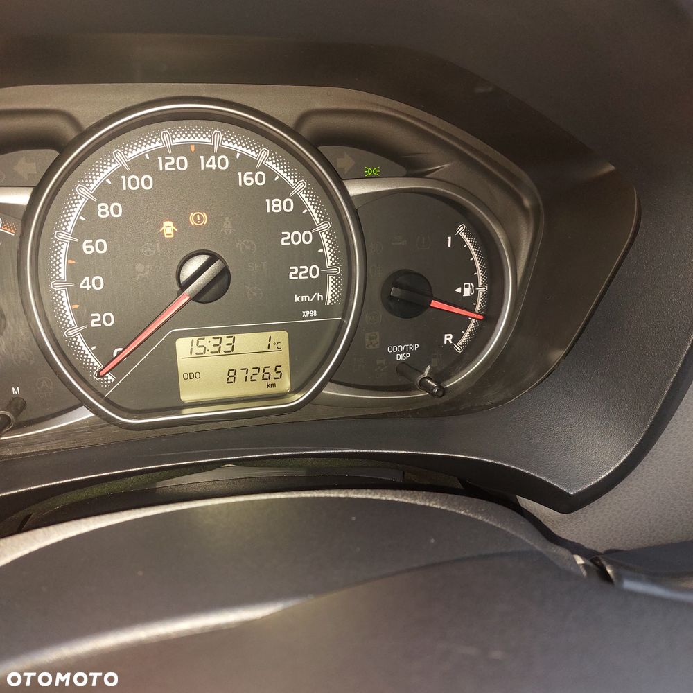 Toyota Yaris 1.33 Premium - 7