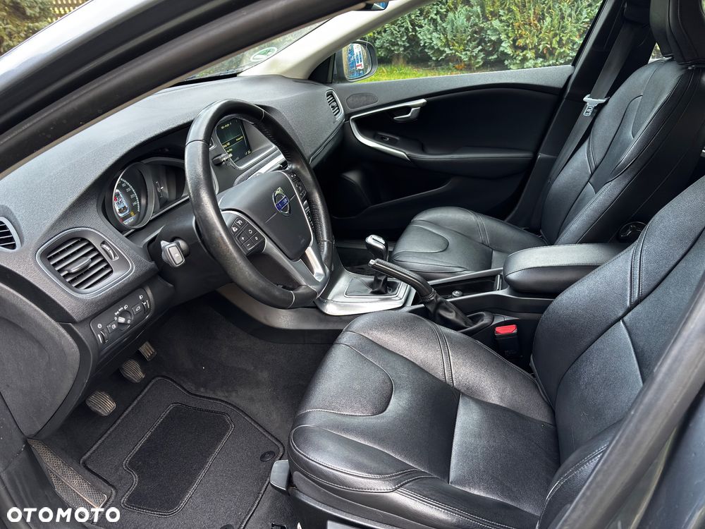 Volvo V40 D2 Drive-E Ocean Race - 22