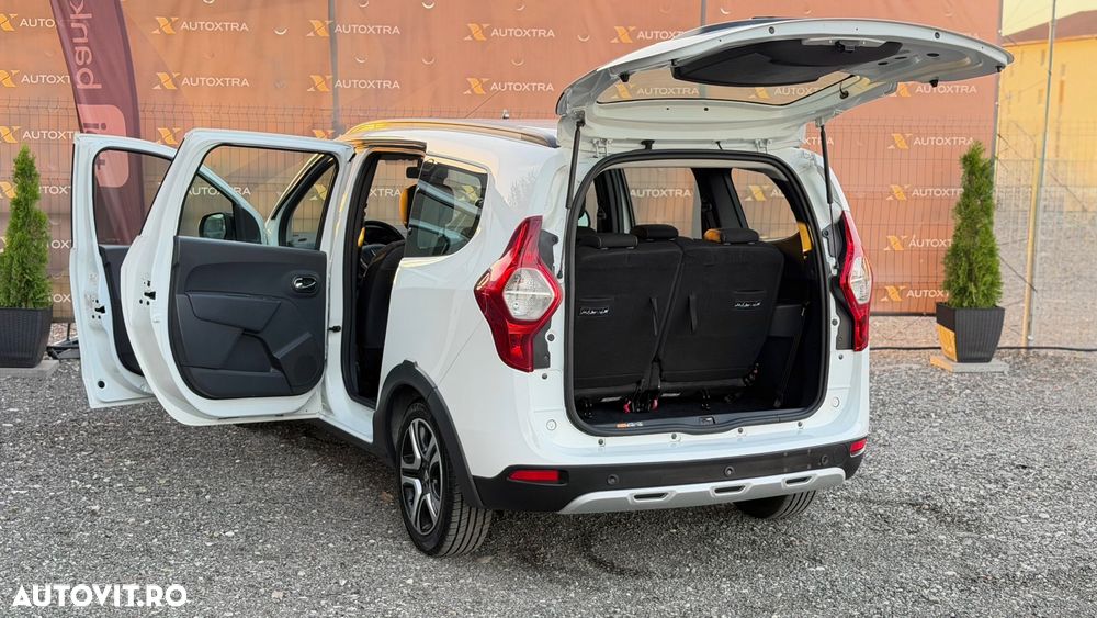 Dacia Lodgy 1.5 Blue dCi Stepway - 9