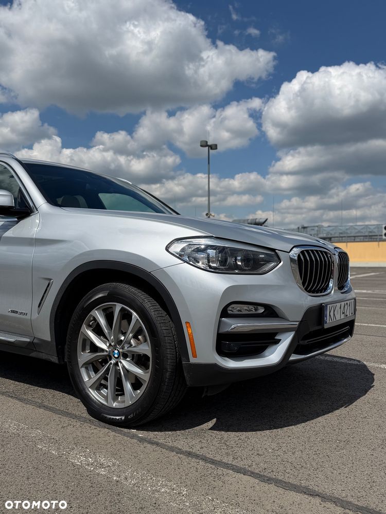 BMW X3 xDrive30i Luxury Line sport - 3