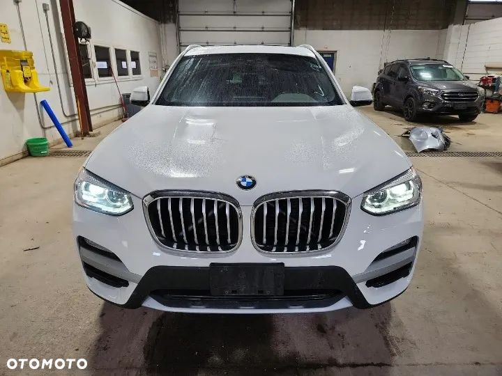 BMW X3 xDrive30i GPF Advantage - 5
