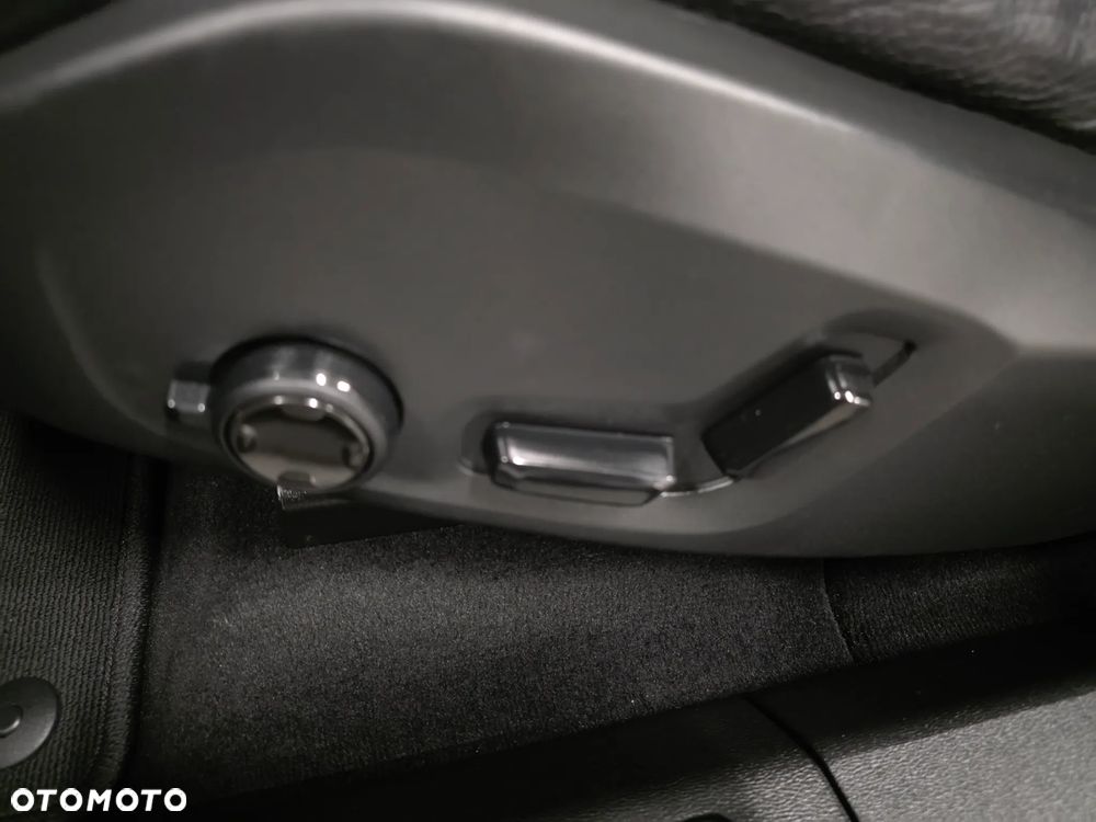 Volvo XC 60 B4 D Inscription - 19