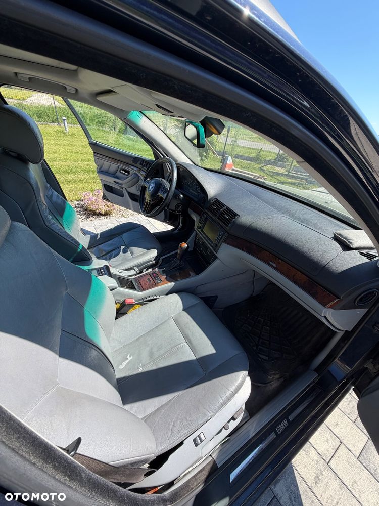 BMW Seria 5 - 8