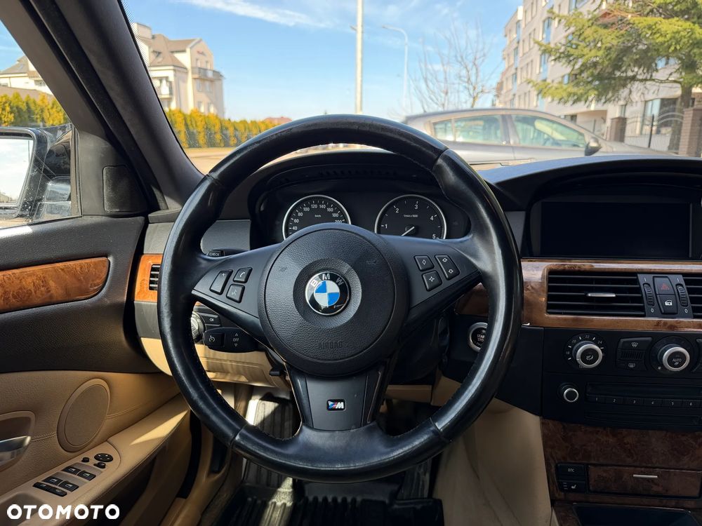 BMW Seria 5 530xd - 16