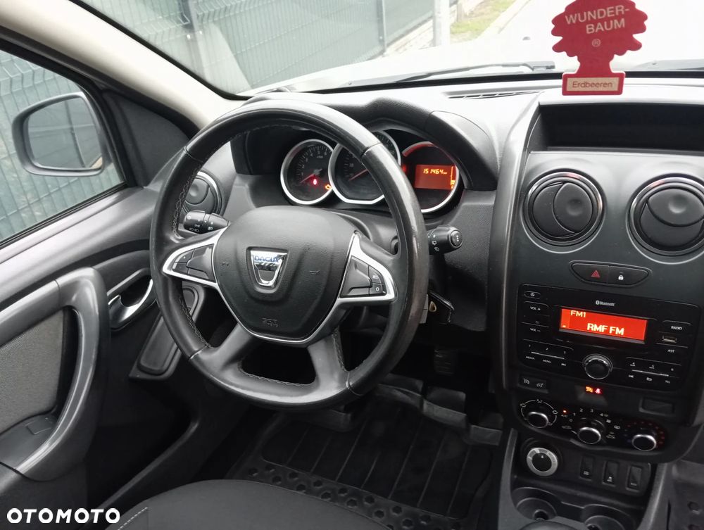 Dacia Duster 1.6 SCe Laureate 4x4 S&S - 27