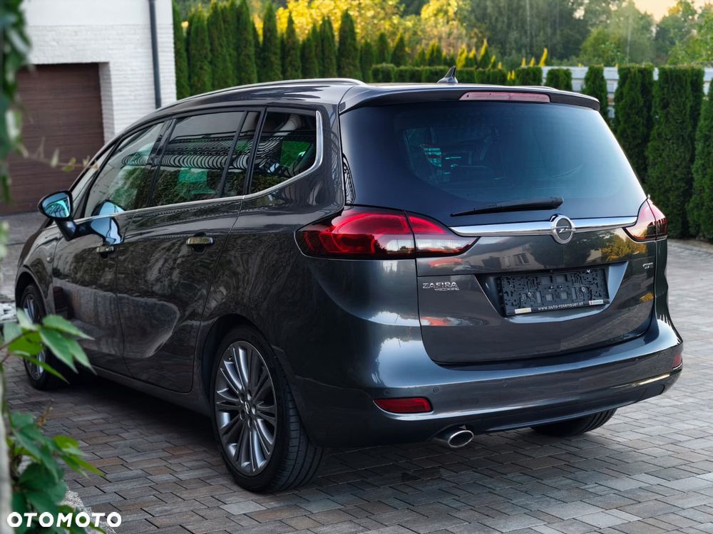 Opel Zafira - 26