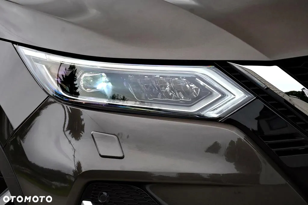 Nissan Qashqai 1.2 DIG-T Xtronic TEKNA+ - 15