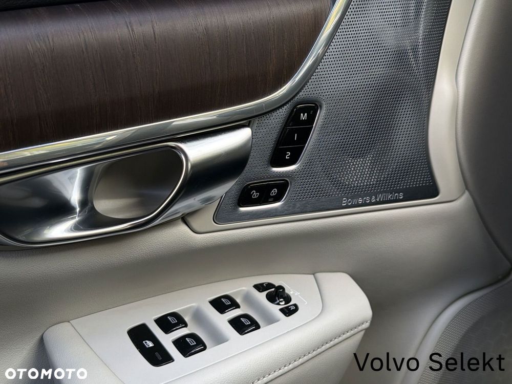 Volvo V90 Cross Country - 23