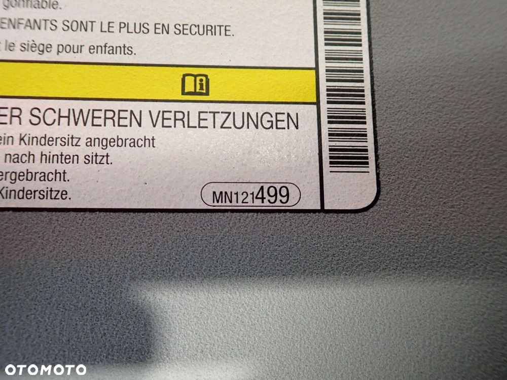 OSŁONA PRZECIWSŁONECZNA MITSUBISHI COLT VI Z30 MN121499 MN121500 - 4