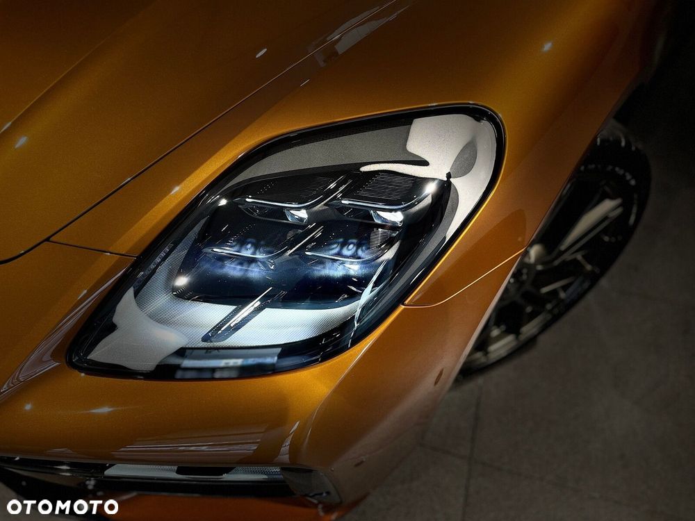 Porsche Panamera - 15