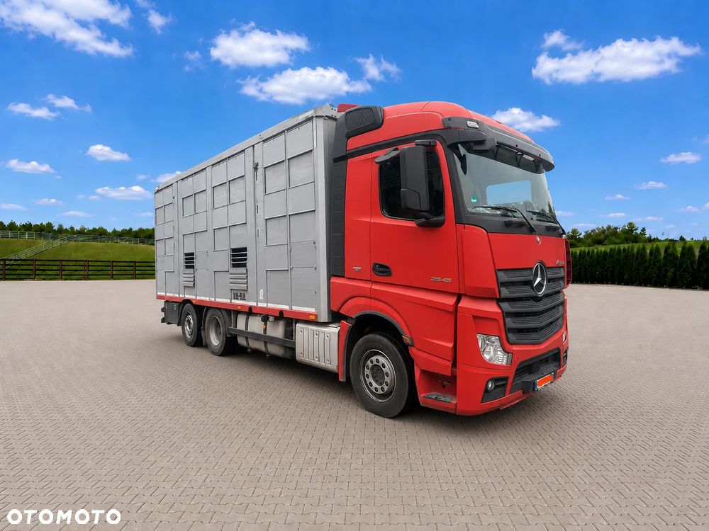 Mercedes-Benz Actros 2545 Kaba 3-Piętrowy | Transport Zwierząt | Euro 6 | Retarder | 285 tys. km - 1