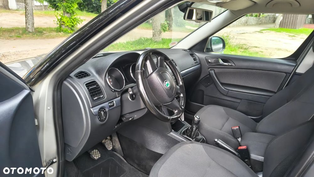 Skoda Yeti 2.0 TDI Ambition Green tec PLUS EDITION - 19