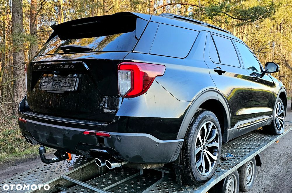 Ford Explorer EcoBoost Plug-in Hybrid ST-LINE - 3