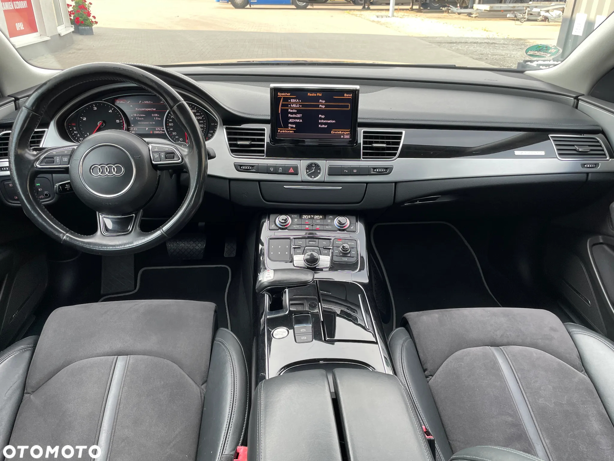 Audi A8 4.2 TDI L Quattro - 13