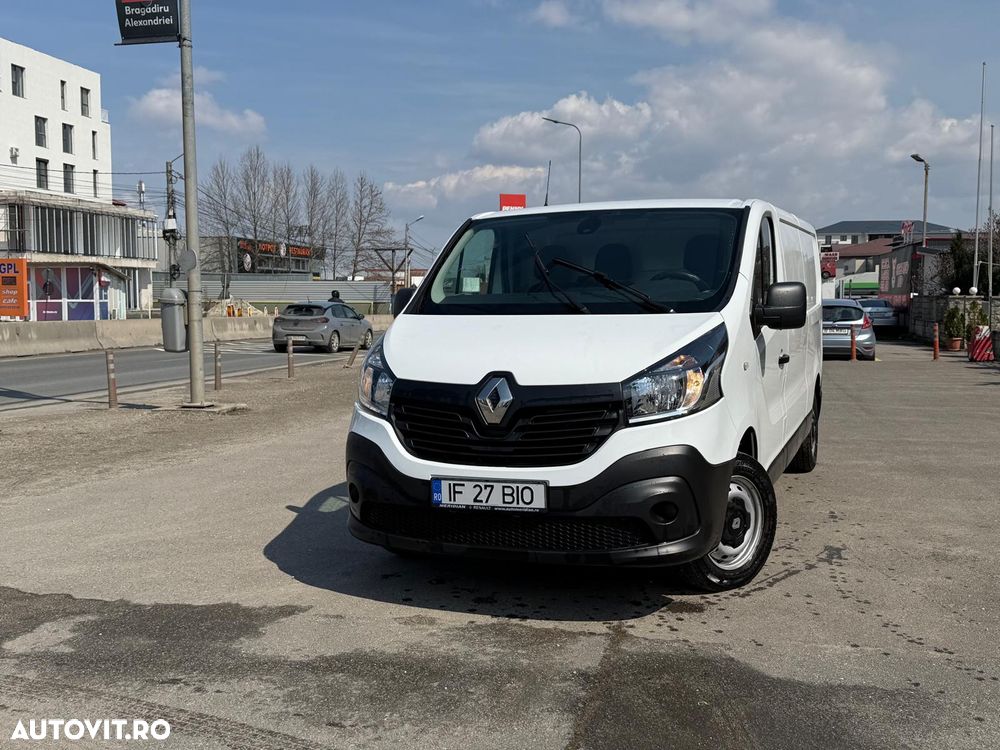 Renault Trafic - 2