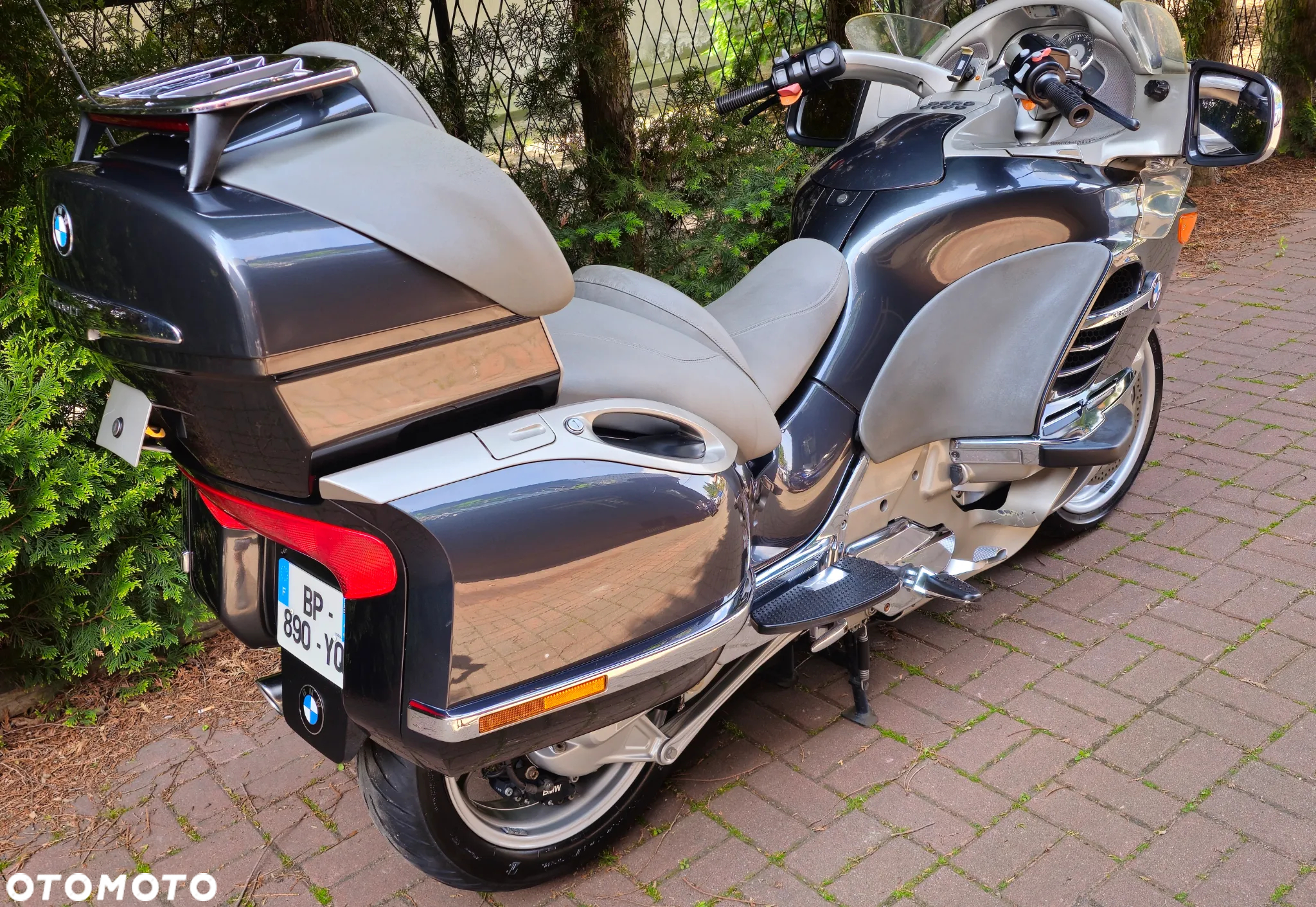 BMW K - 9