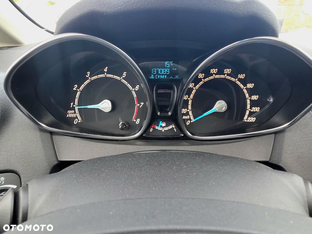 Ford Fiesta 1.0 EcoBoost STart-Stop Titanium - 12