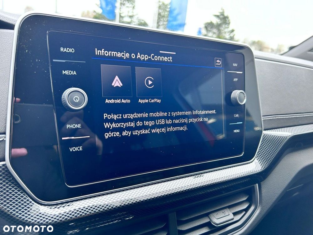 Volkswagen T-Cross - 24