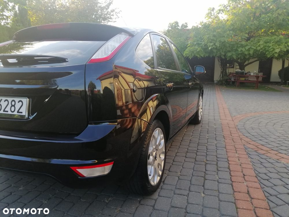 Ford Focus 2009 photo 4